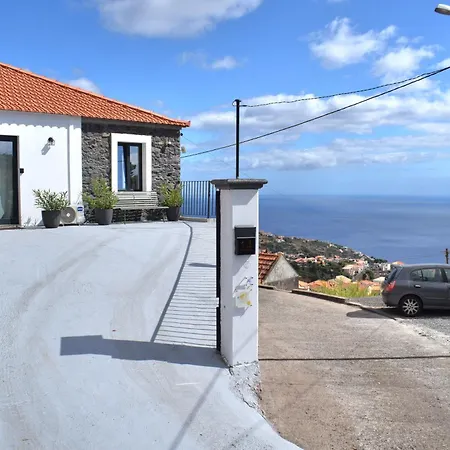 Casa Rosinha, Views & Sunset Calheta (Madeira)