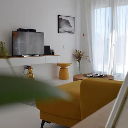 Holiday home Casa Rosinha, Views & Sunset Calheta (Madeira)